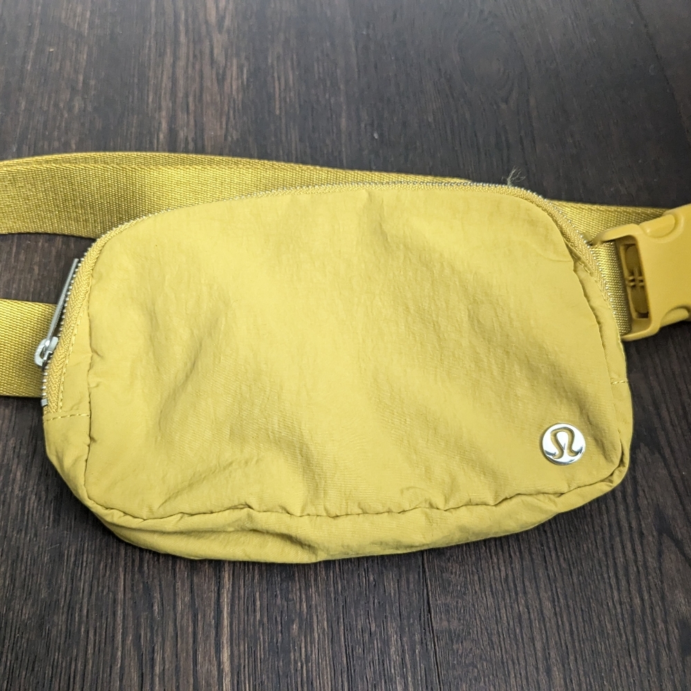 Lululemon Belt Bag